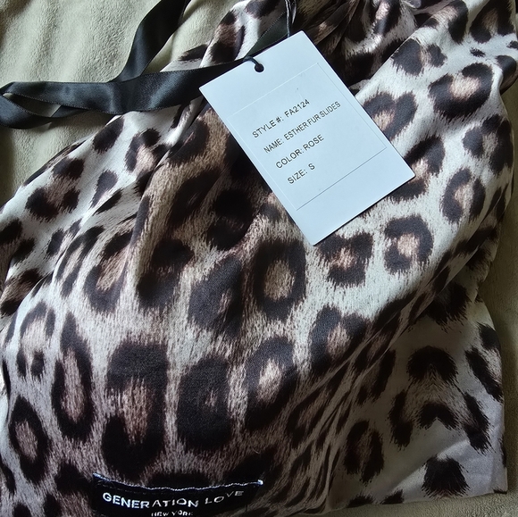 Generation Love ROSE Slippers SMALL Slides Open Toe Faux Fur Comfort $85 NEW - Picture 8 of 8